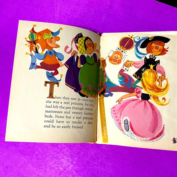 THE PRINCESS AND THE PEA VTG 1965 HARDCOVER BOOK TIP-TOP ELF BOOK FAIRY TALE - Picture 11 of 15